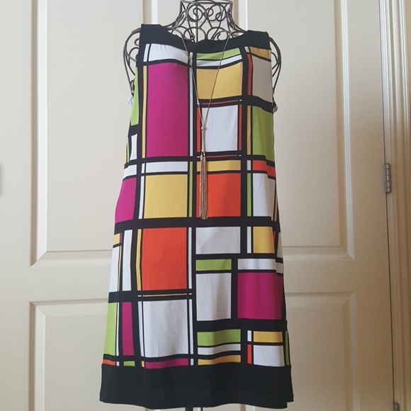 Emma & Michele Dresses & Skirts - Emma & Michele Color Block Dress